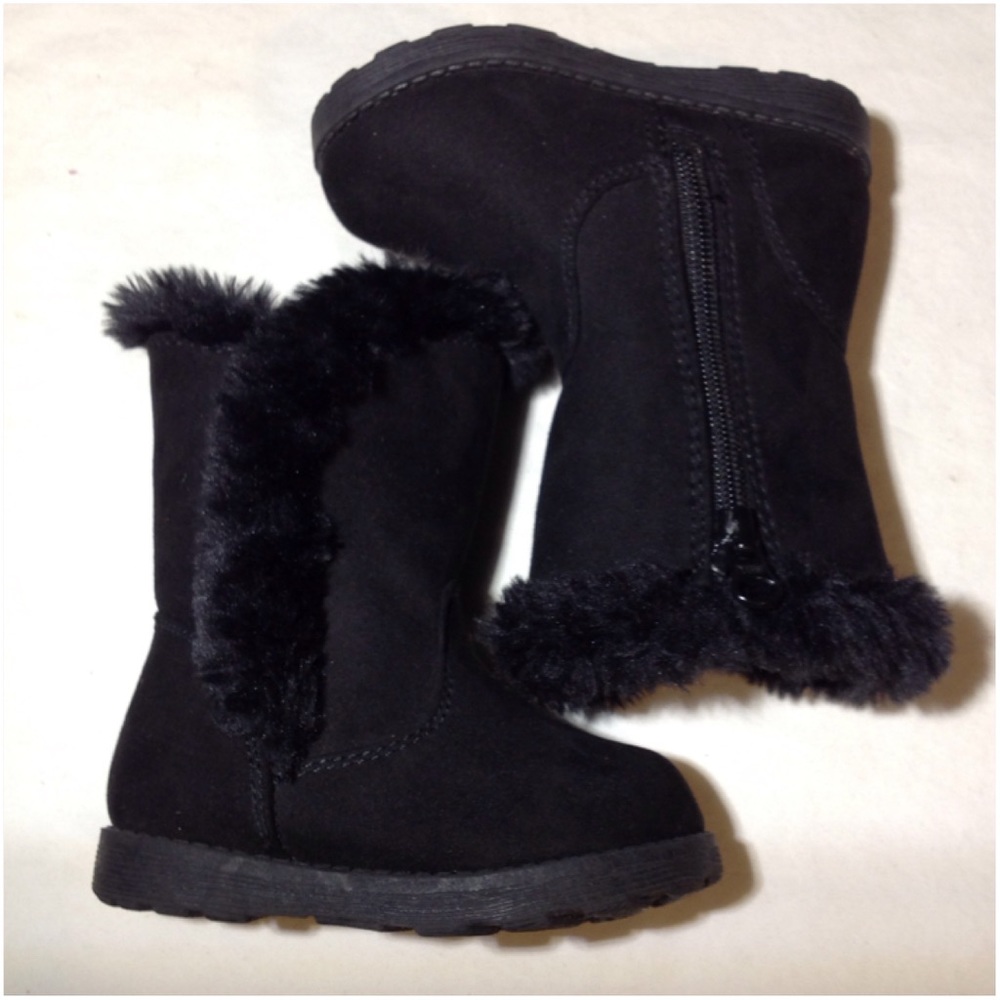 NWOT Girl's Size 5 Cat & Jack Winter Boots